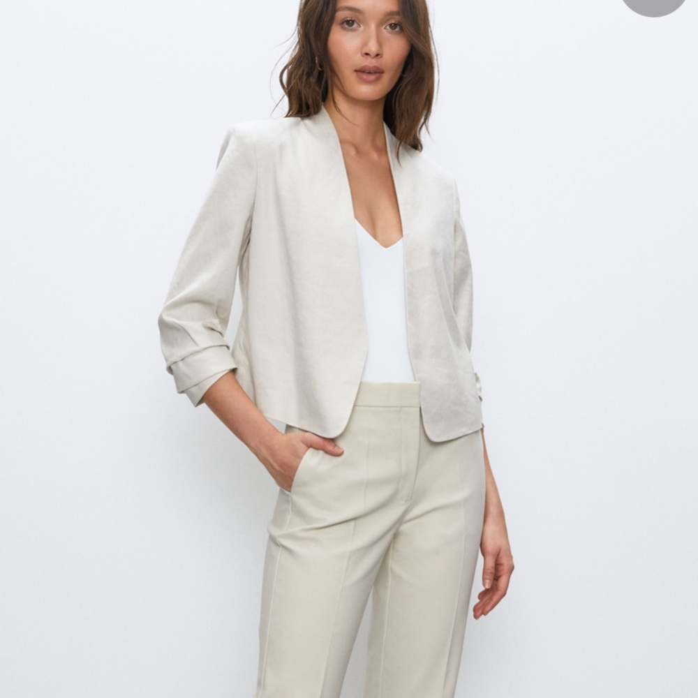 COPY - Babaton power short blazer In white